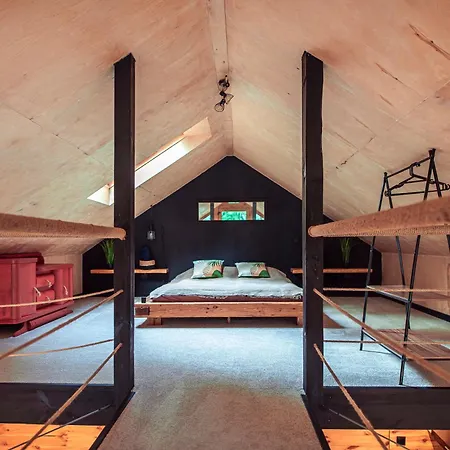 Miedzy Drzewami Holiday home Trupel